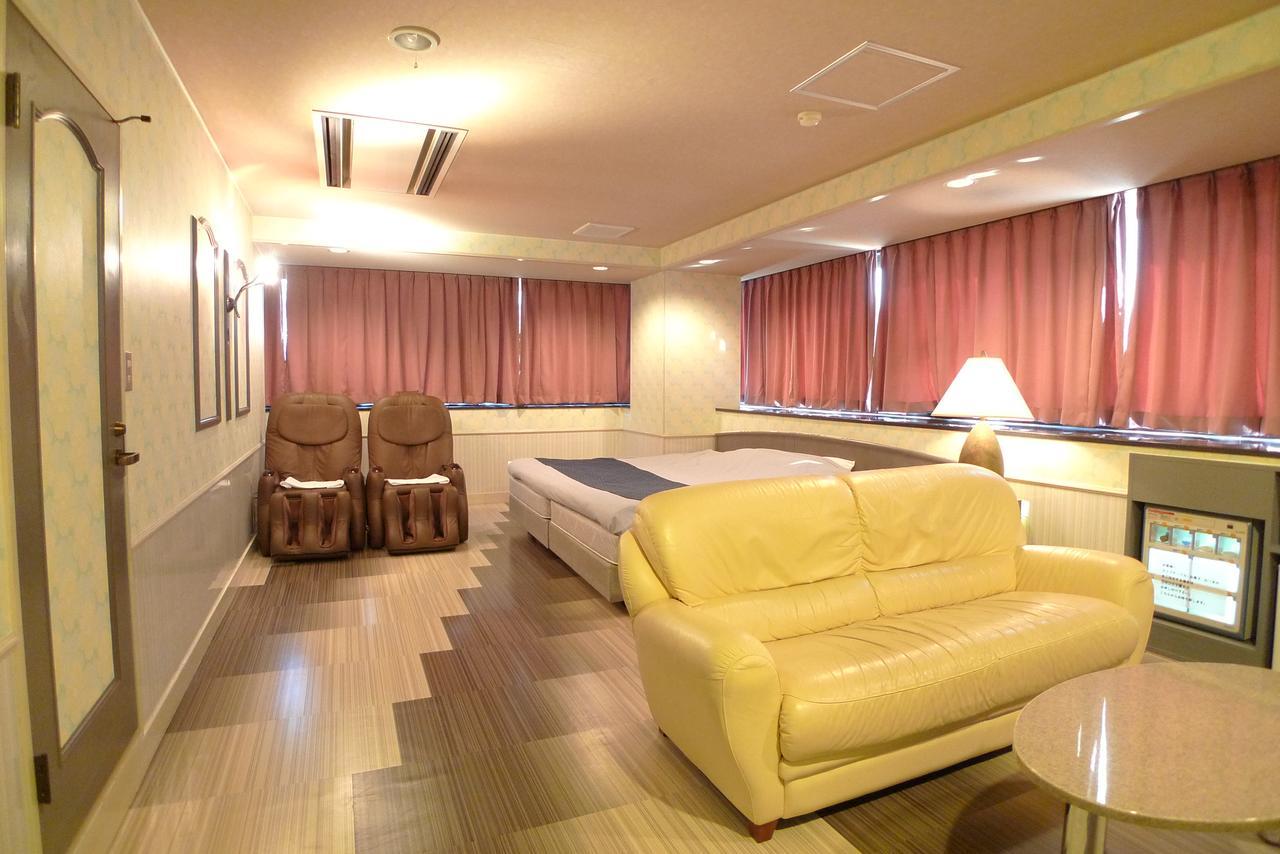 Hotel Golf Nirasaki Inter (Adults Only) Exteriér fotografie