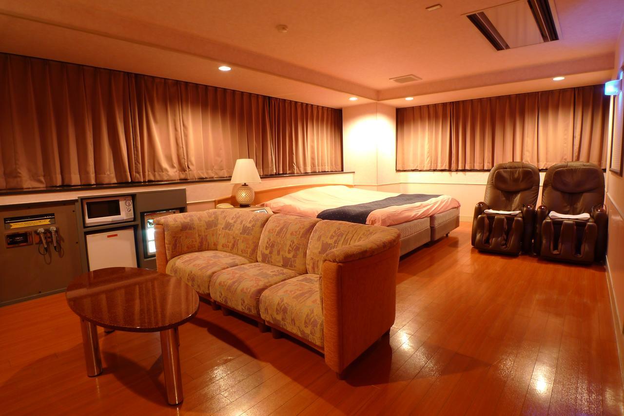 Hotel Golf Nirasaki Inter (Adults Only) Exteriér fotografie